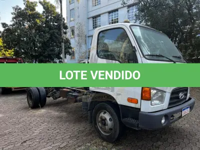 LOTE 007 - Caminhão Hyundai/HD80, fabricação/modelo 2021/2022, diesel, cor branca, carroceria fechada (sem chave)