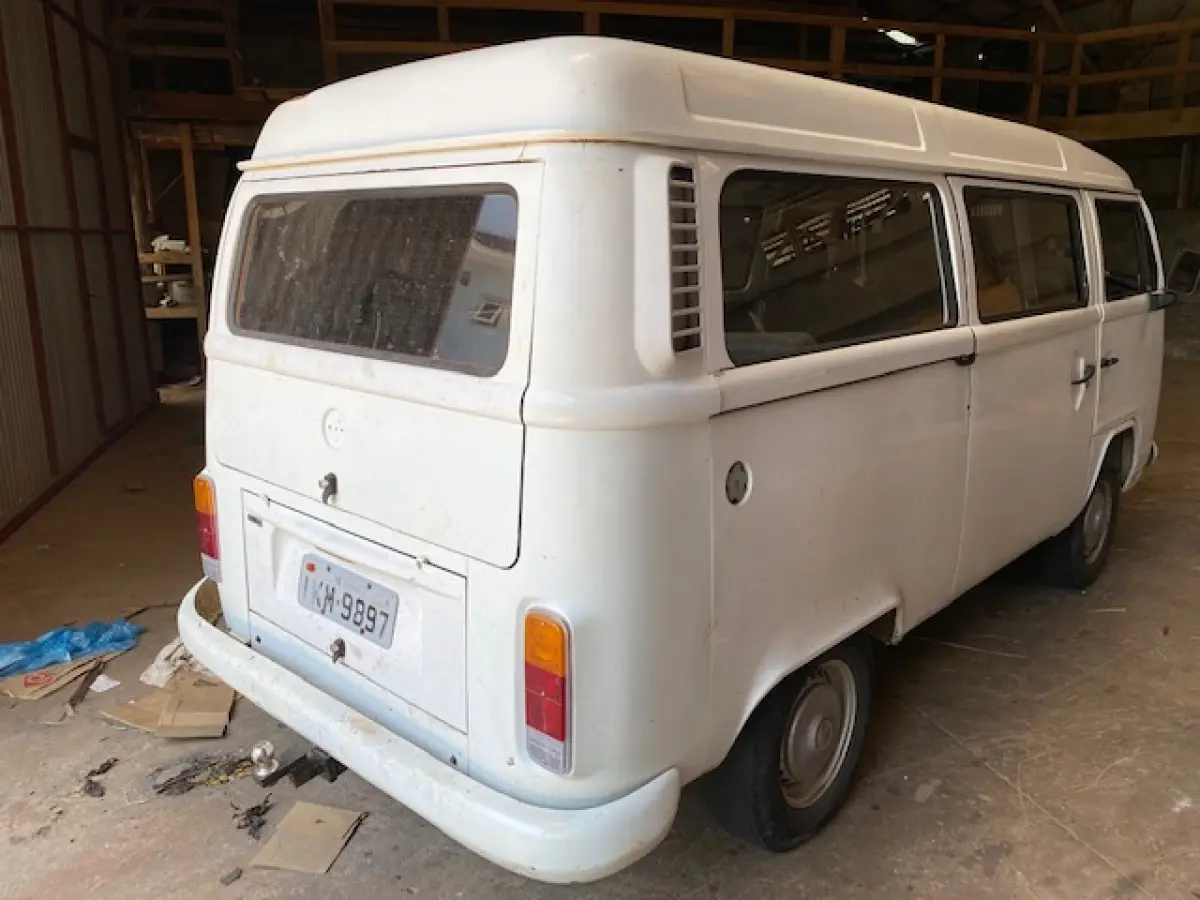 LOTE 046 - kombi