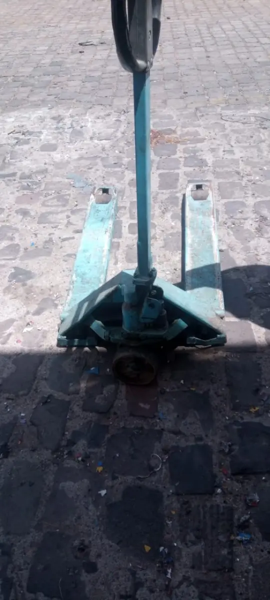 LOTE 001 - Lote englobado de todos os itens do leilão