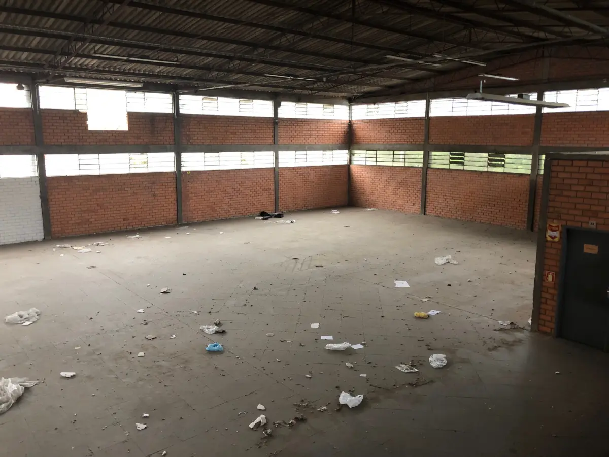 LOTE  - GRANDE IMÓVEL INDUSTRIAL NA ENTRADA DE IGREJINHA, COM 2.230,00M2 E ÁREA CONSTRUÍDA DE 1.240M2