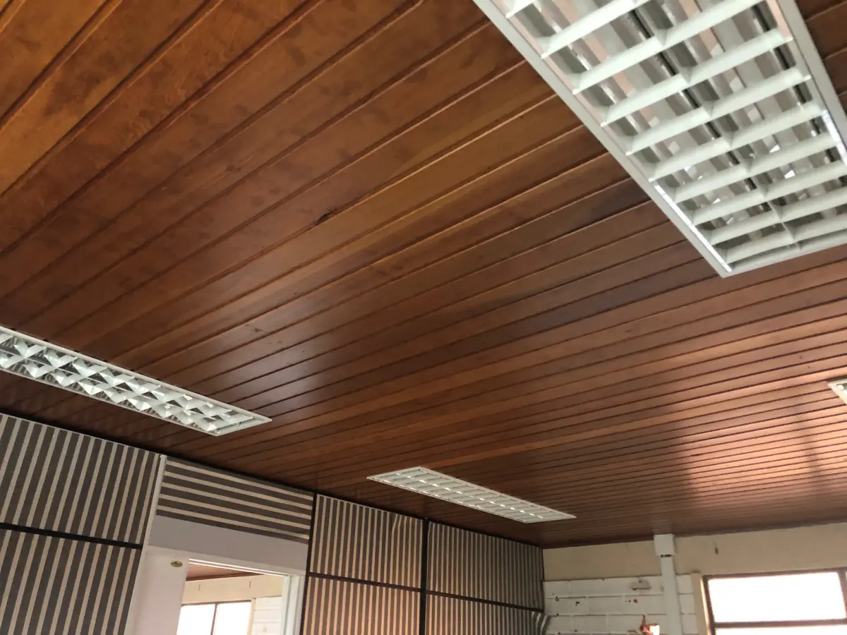 LOTE  - GRANDE IMÓVEL INDUSTRIAL NA ENTRADA DE IGREJINHA, COM 2.230,00M2 E ÁREA CONSTRUÍDA DE 1.240M2