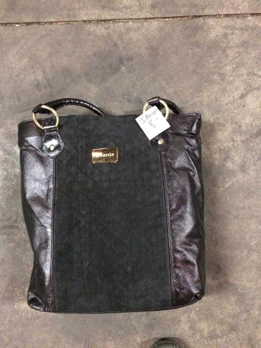 LOTE  - SAPATOS E BOLSAS FEMININOS