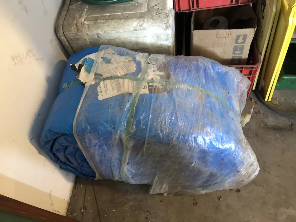 LOTE 068 - lona vonder 20x20 nova