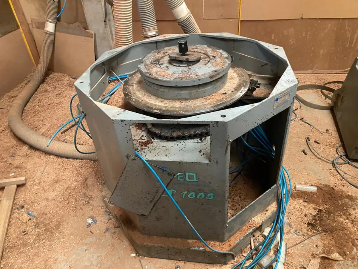 LOTE 001 - LOTE DE SUCATAS DE MAQUINAS