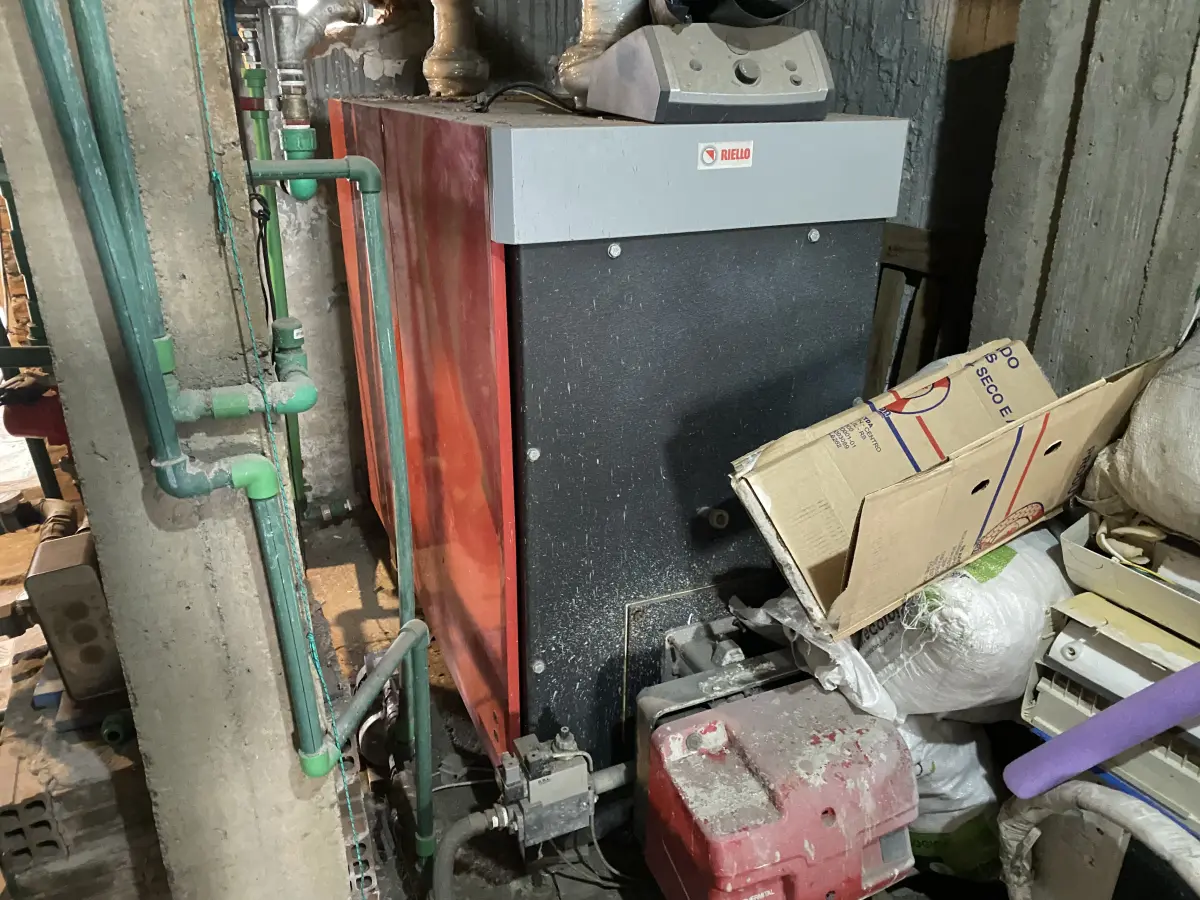 LOTE 001 - LOTE ENGLOBADO DE TODOS OS ITENS DO LEILÃO