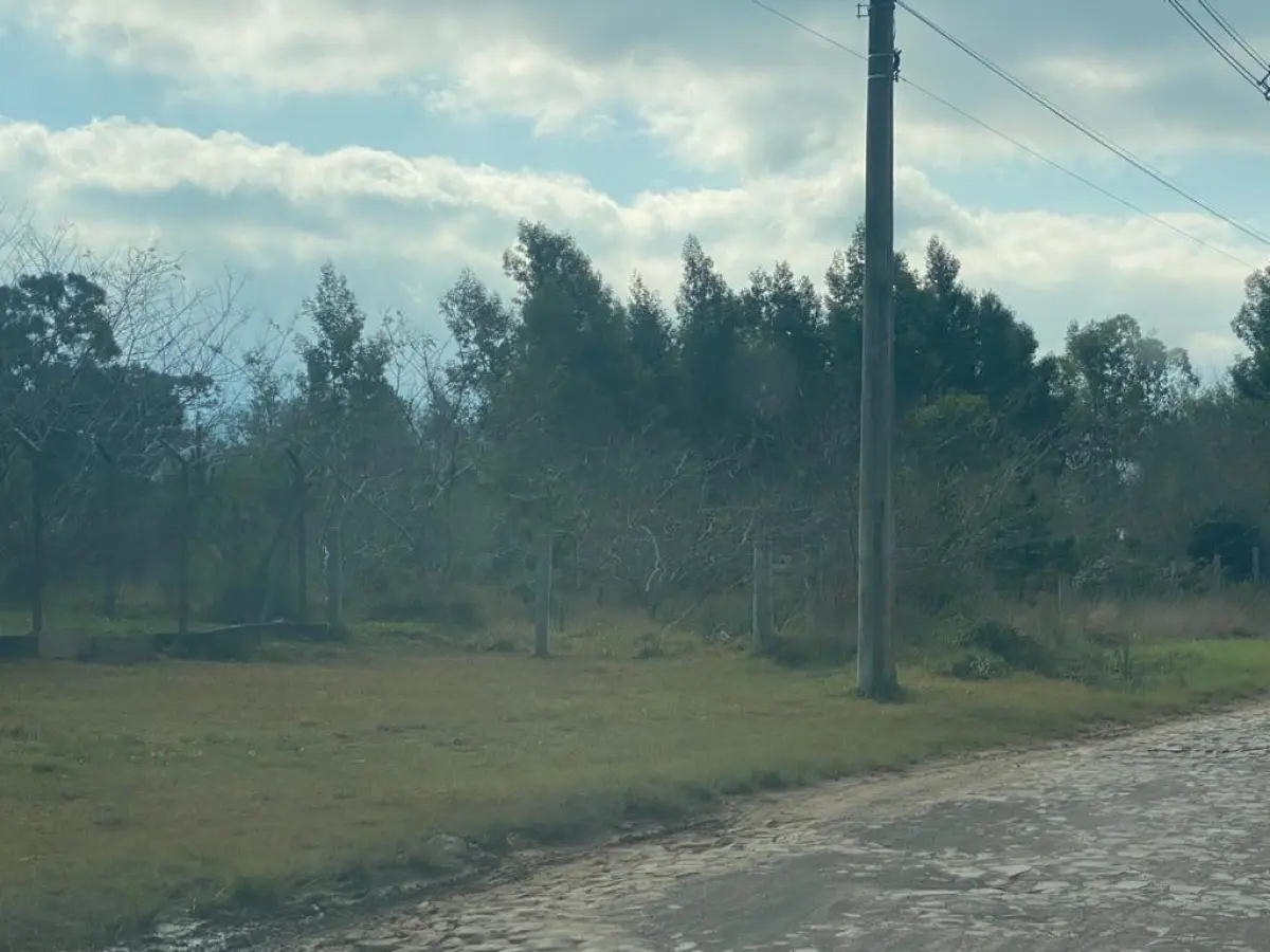 LOTE  - TERRENO NA ZONA URBANA DE ARARICÁ