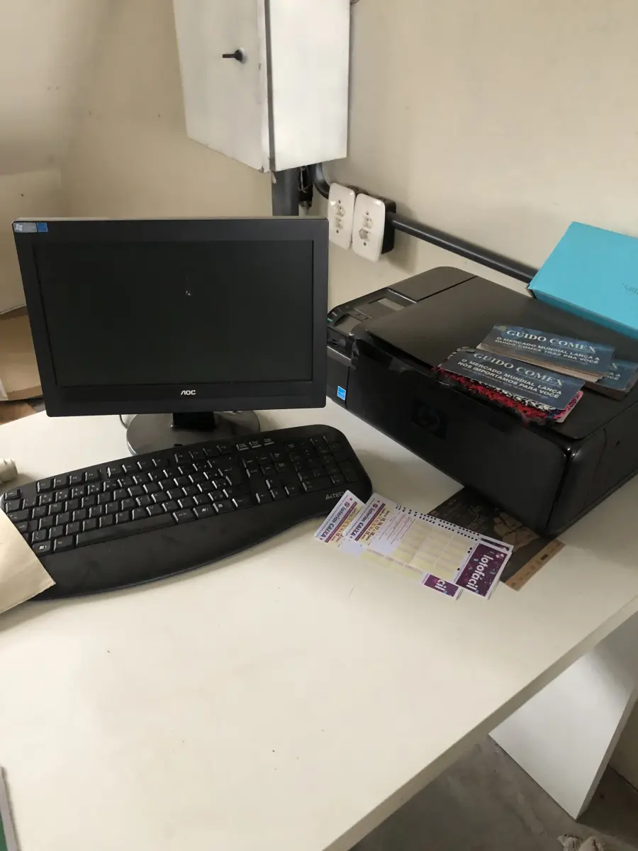 LOTE 08 - Monitor, teclado e impressora