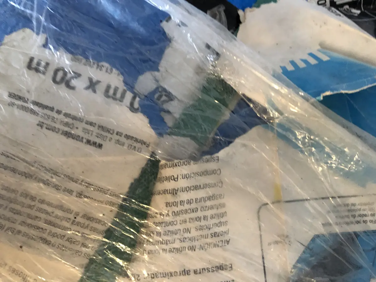 LOTE 068 - lona vonder 20x20 nova