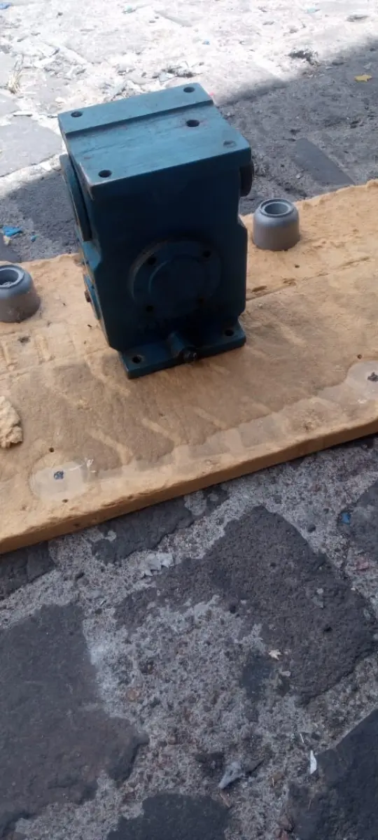 LOTE 029 - redutor GH NF 96855 Geremia Redutores