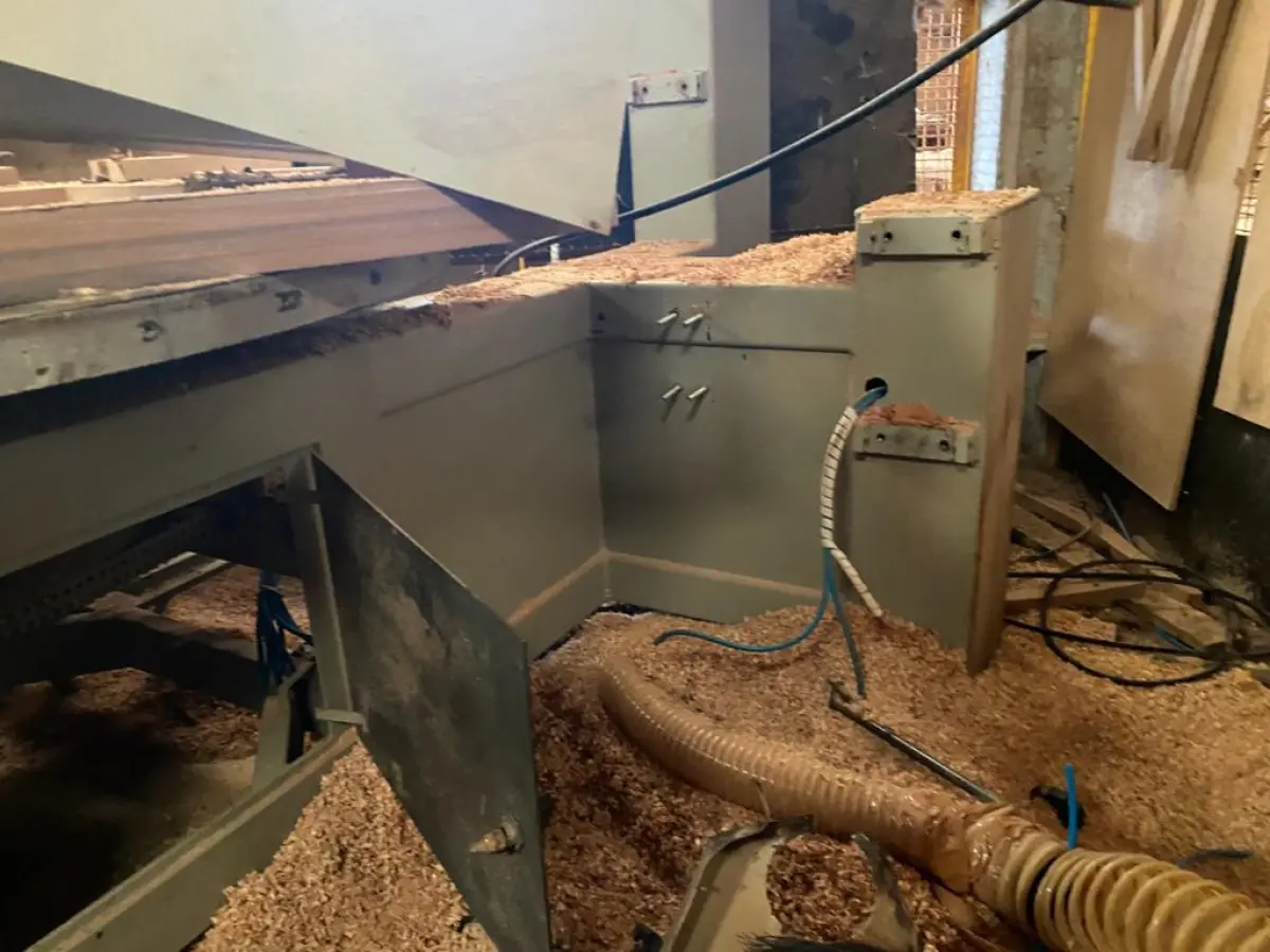 LOTE 001 - LOTE DE SUCATAS DE MAQUINAS