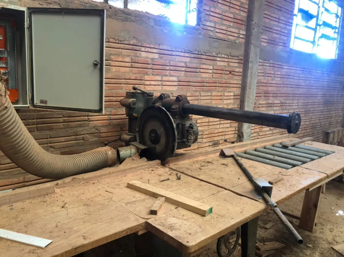 LOTE 013 - destopadeira