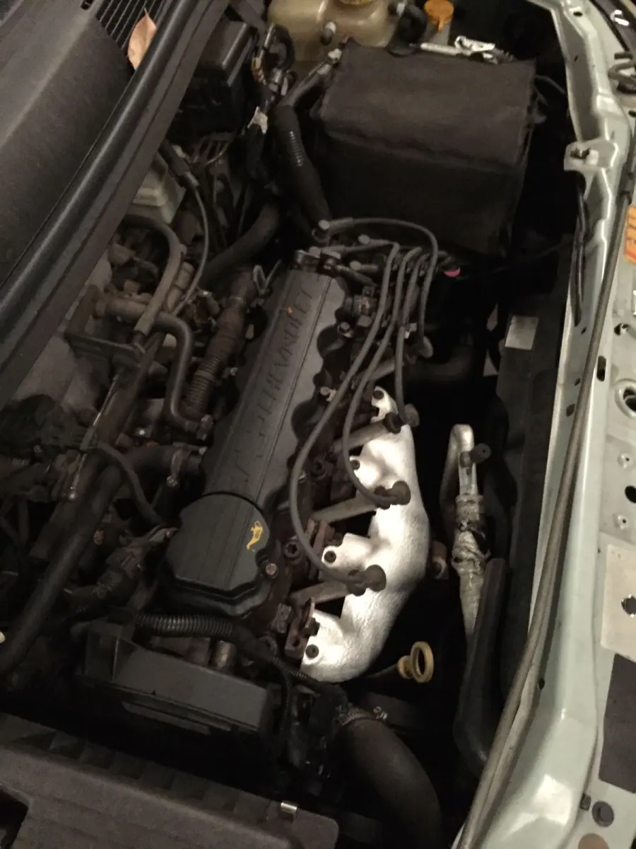 LOTE 02 - Chevrolet Zafira CD 02/03 cor prata