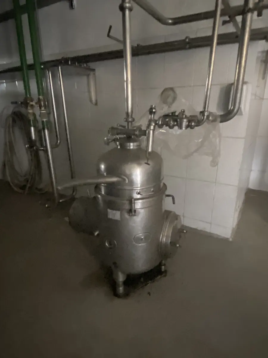 LOTE 003 - MÁQUINAS E BENS DO COMPLEXO