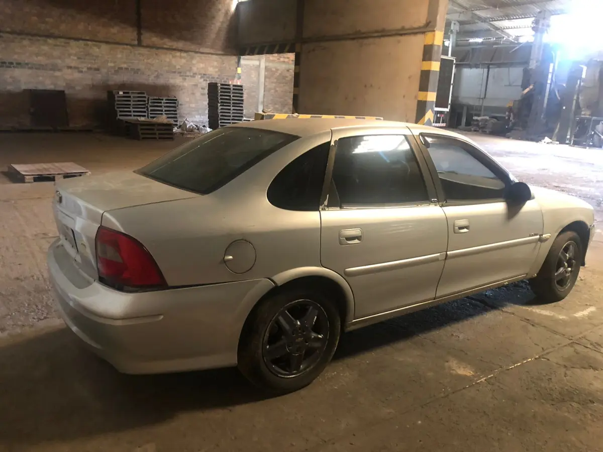 LOTE  - VEÍCULO GM/VECTRA CD 2000