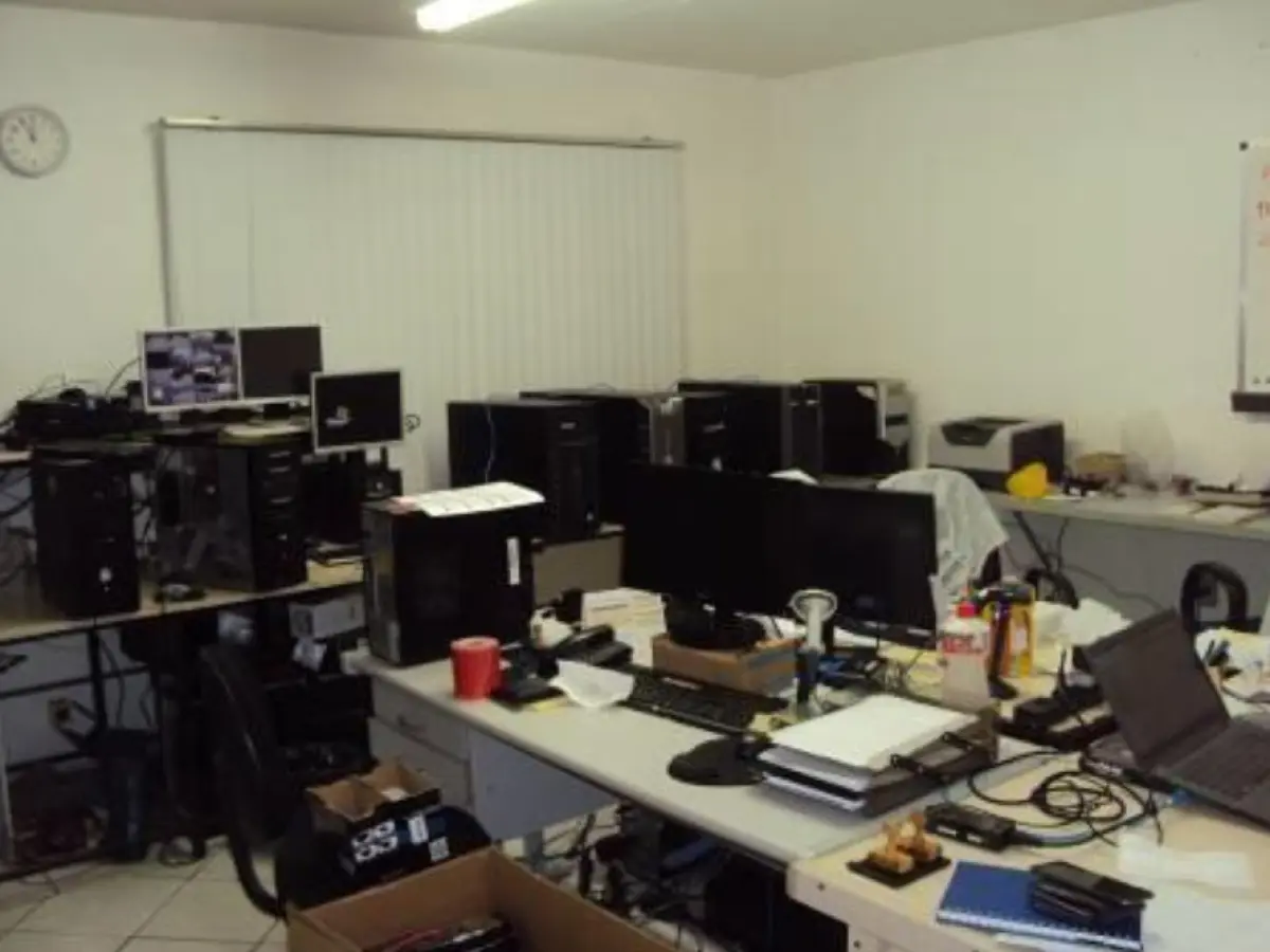 LOTE 1 - VENDA DA UPI COM MÁQUINAS, FUNDO DE COMÉRCIO, MANUTENÇÃO DE EMPREGOS, ETC. VER EDITAL