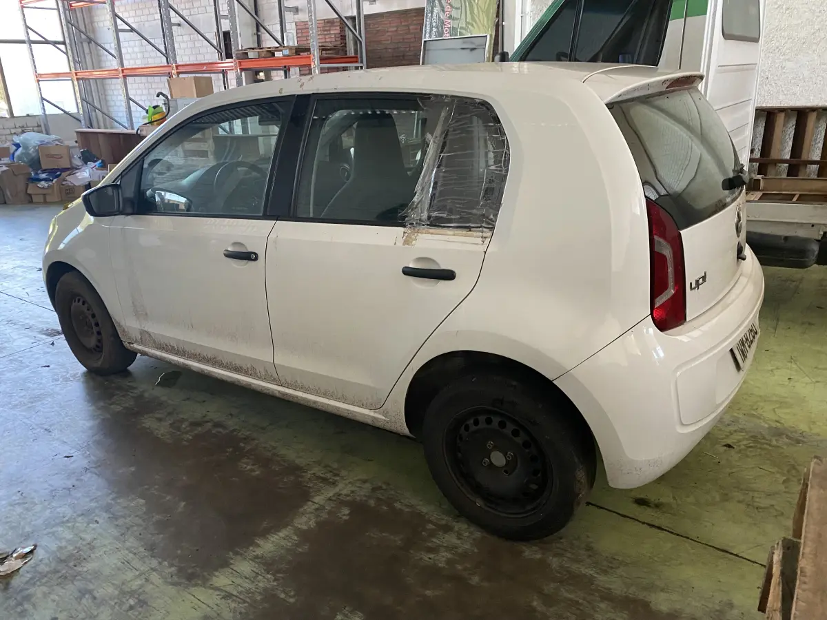 LOTE 06 - VW UP Take MA