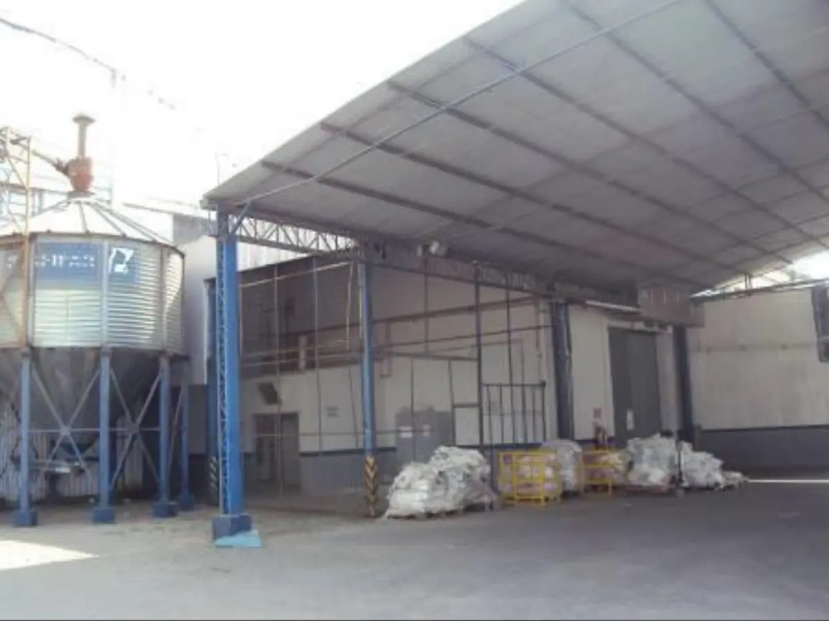 LOTE 1 - VENDA DA UPI COM MÁQUINAS, FUNDO DE COMÉRCIO, MANUTENÇÃO DE EMPREGOS, ETC. VER EDITAL