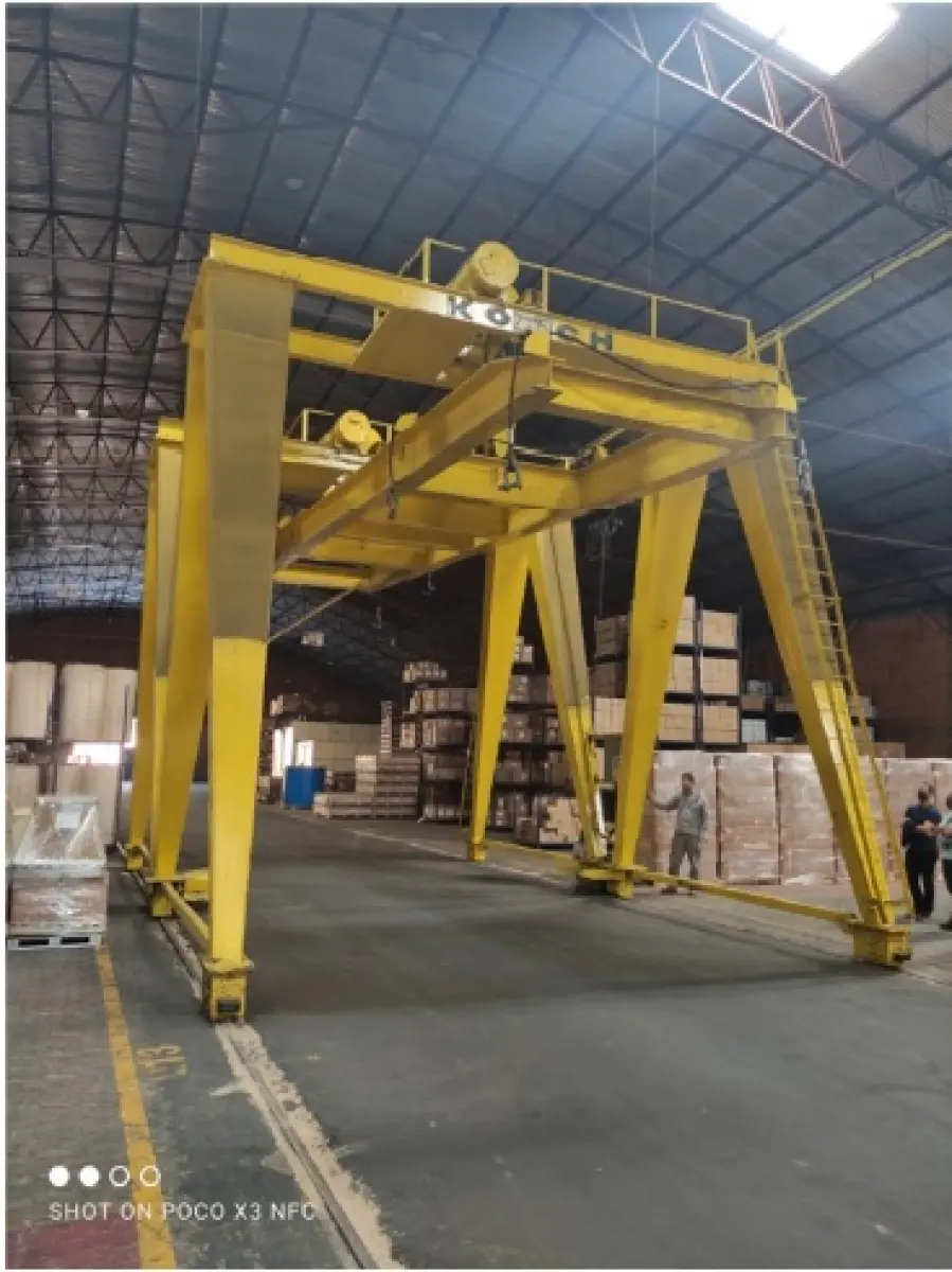 LOTE 010 - Pórtico para movimentação de carga (containers)