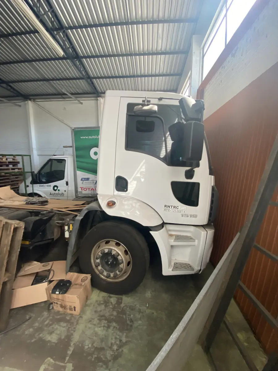 LOTE 02 - •	FORD Cargo 1519 B
