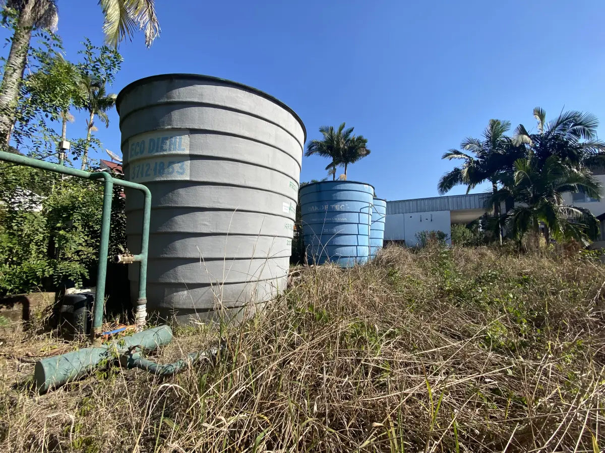 LOTE 001 - Imóvel e maquinas para laticínio