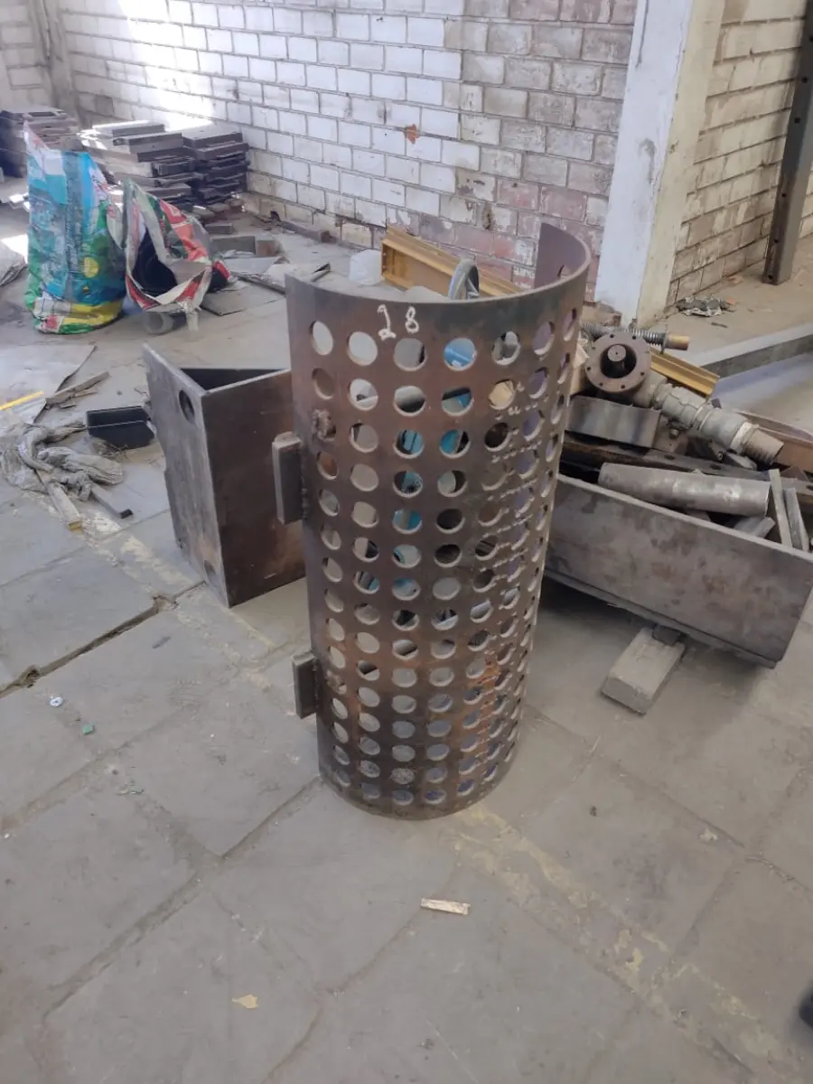 LOTE 17 - peneira MF 650 furos de 40mm NF 5993 Mercanofar