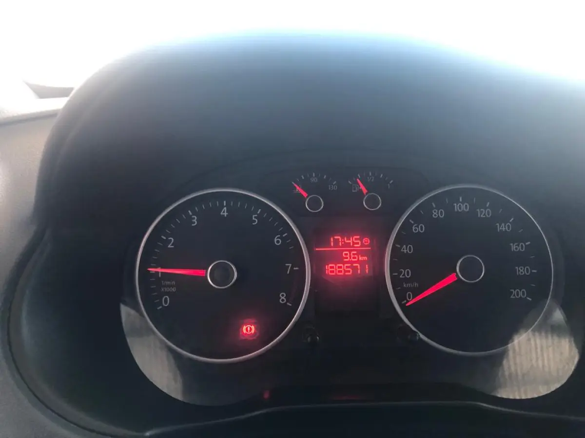 LOTE 054 - VW/GOL 1.0, Branco, ano 2013, placa IUA1819