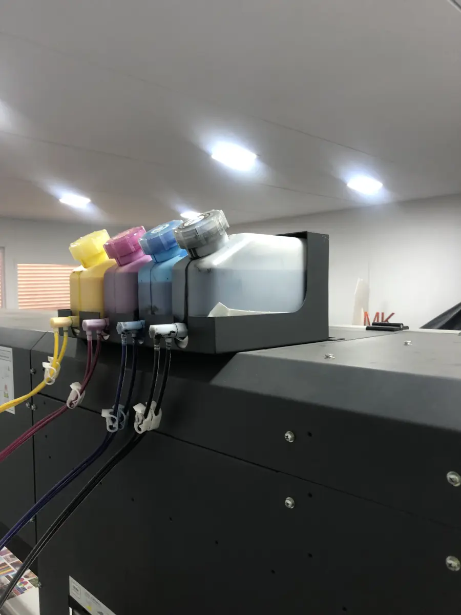 LOTE 049 - Impressora ploter grande Xenons, acompanha o computador