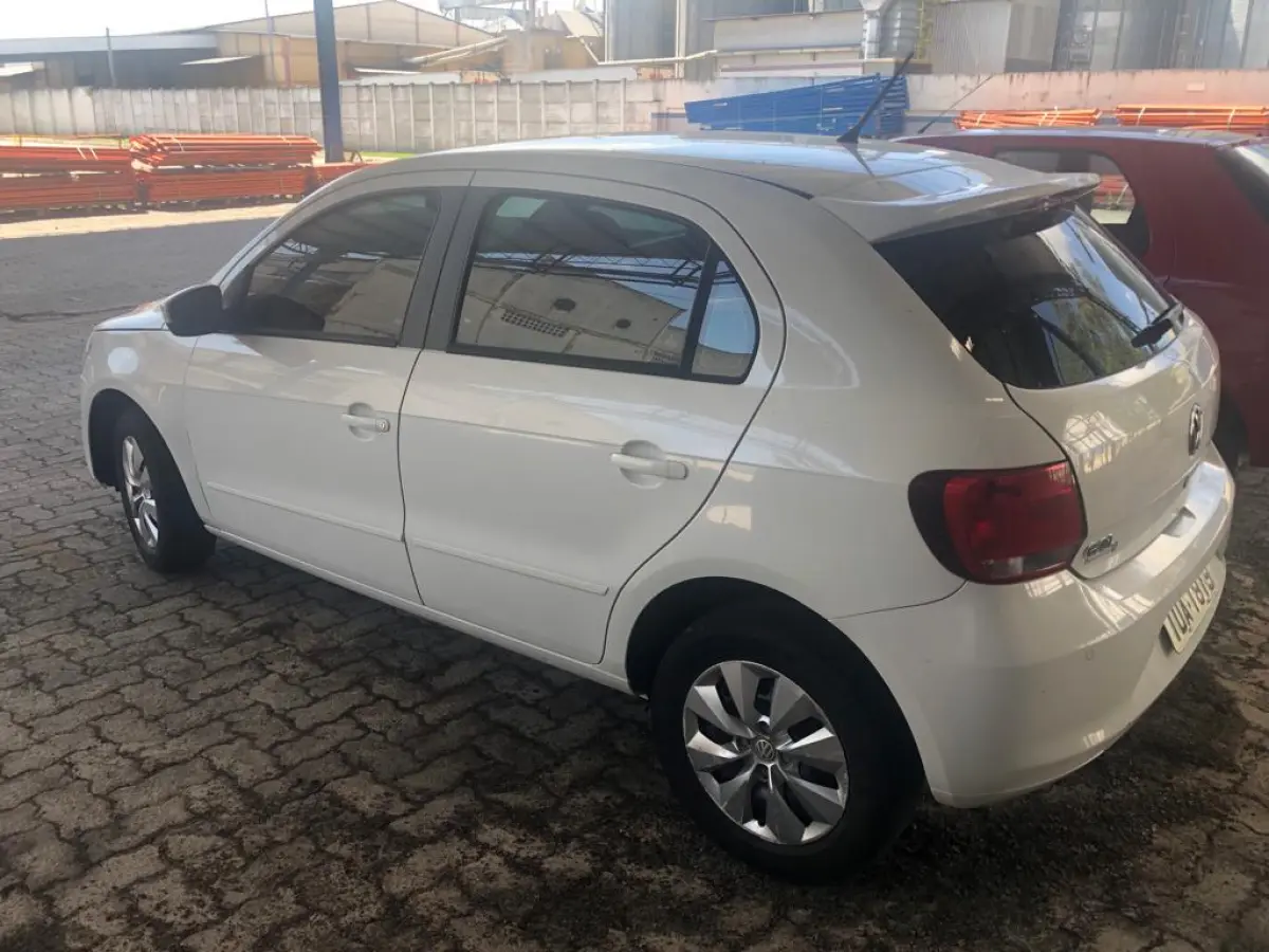 LOTE 054 - VW/GOL 1.0, Branco, ano 2013, placa IUA1819