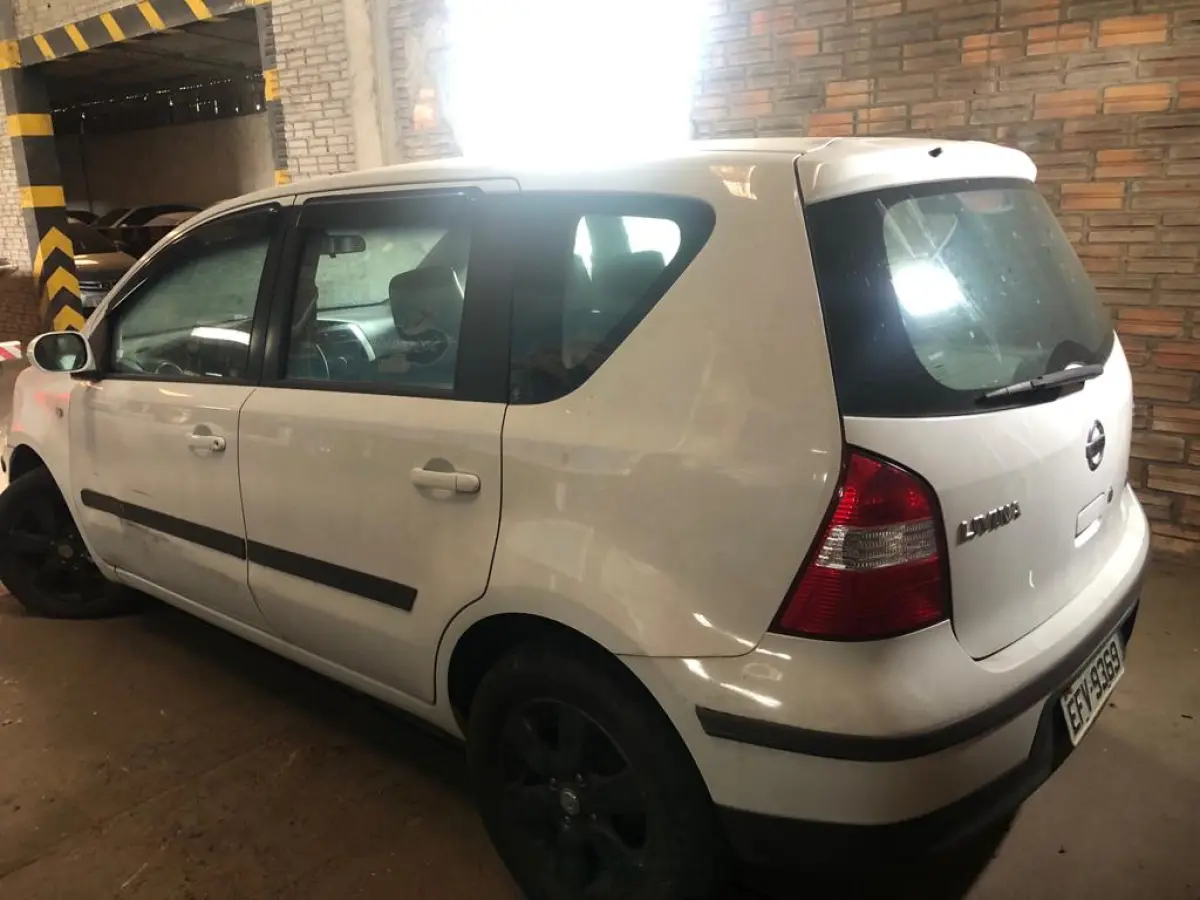 LOTE 000 - VEÍCULO NISSAN/LIVINA 10/11