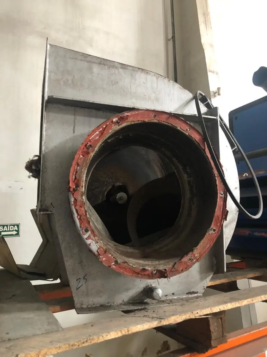 LOTE 020 - EXAUSTOR S/ MOTOR 60cm DIÂMETRO, ano 2008