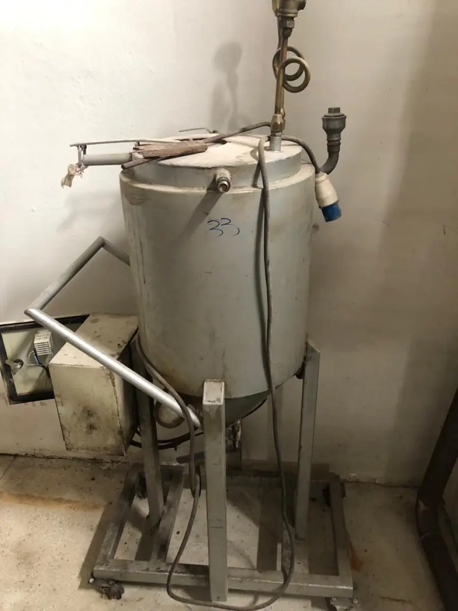 LOTE 028 - TACHO PREPARADOR 70 cm ALTURA 70cm DIÂMETRO, ano 2007