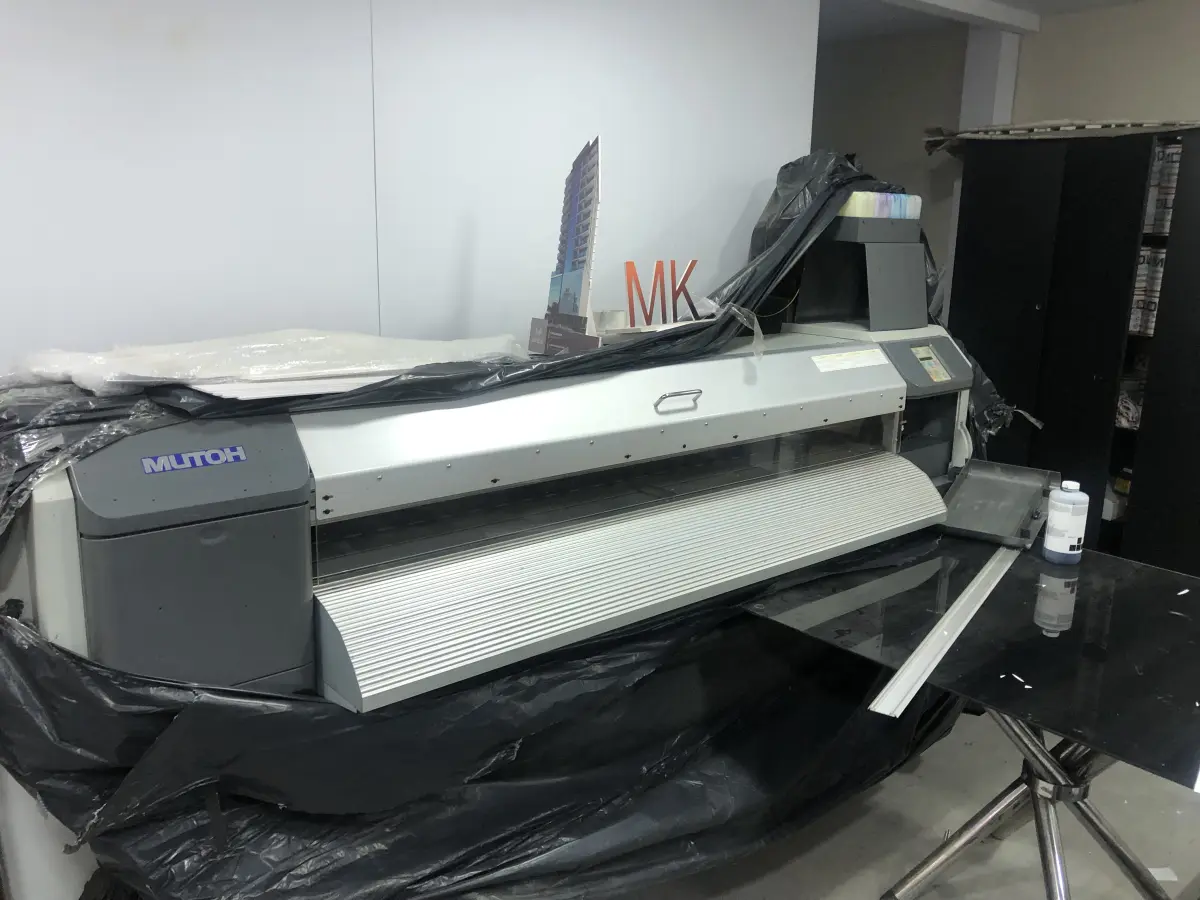 LOTE 054 - Impressora ploter Mutoh 