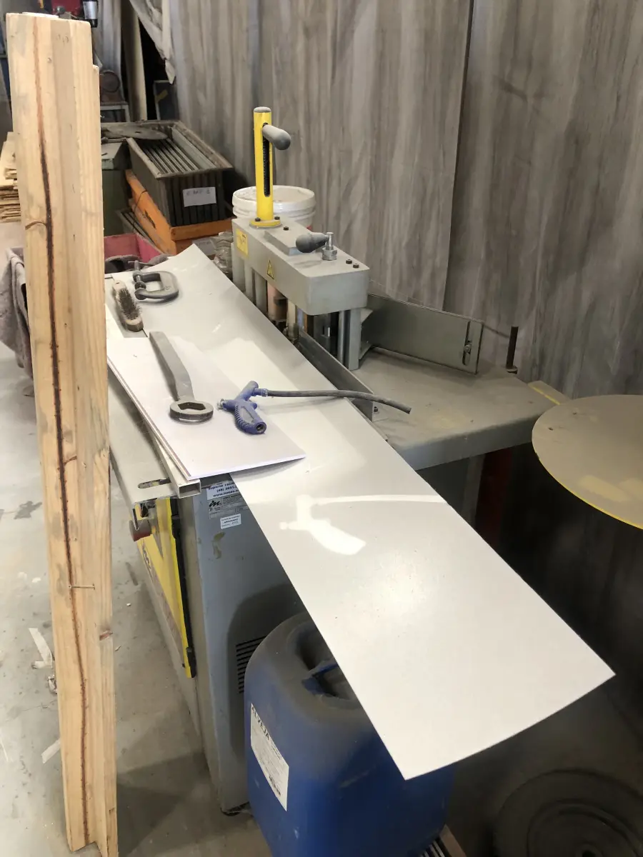 LOTE 037 - Coladeira de borda IC-1000 Inmes 