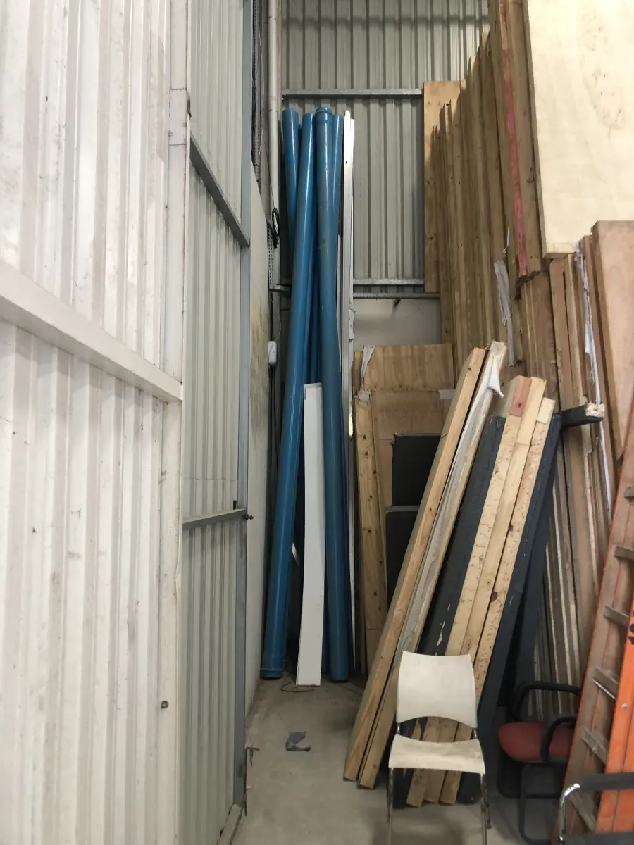 LOTE 003 - Lote de placas de mdf e compensado usados