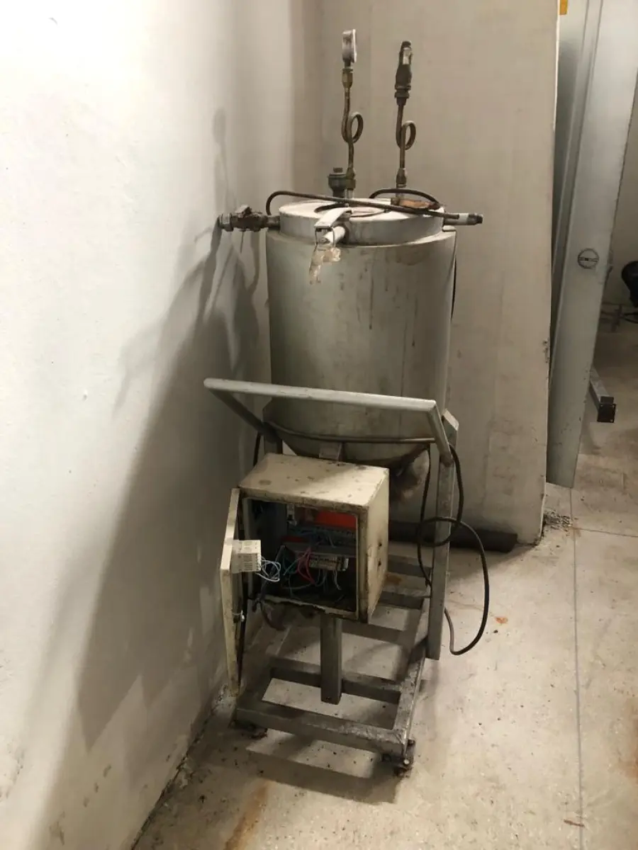 LOTE 028 - TACHO PREPARADOR 70 cm ALTURA 70cm DIÂMETRO, ano 2007