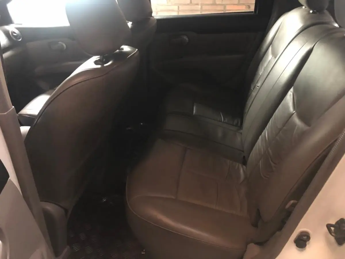 LOTE 000 - VEÍCULO NISSAN/LIVINA 10/11