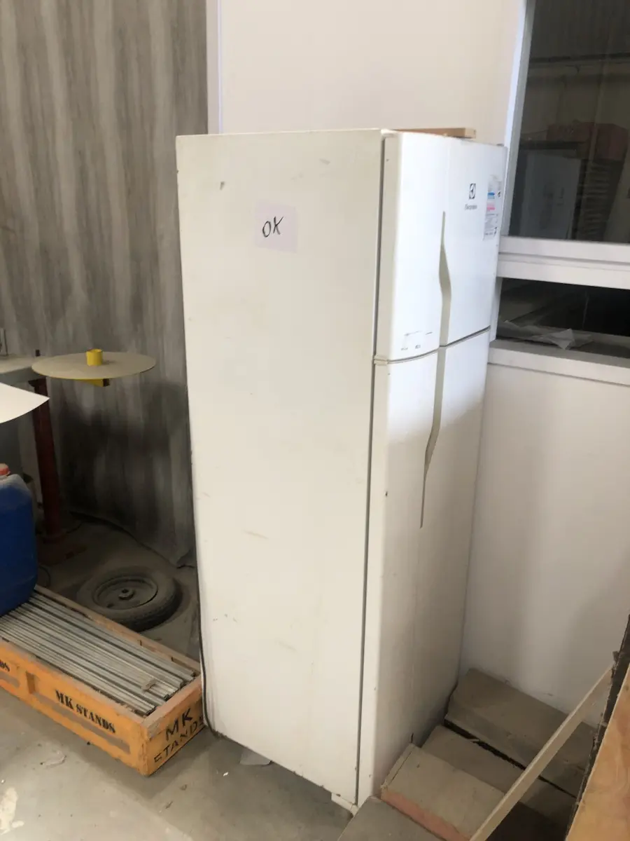 LOTE 038 - Geladeira dupla