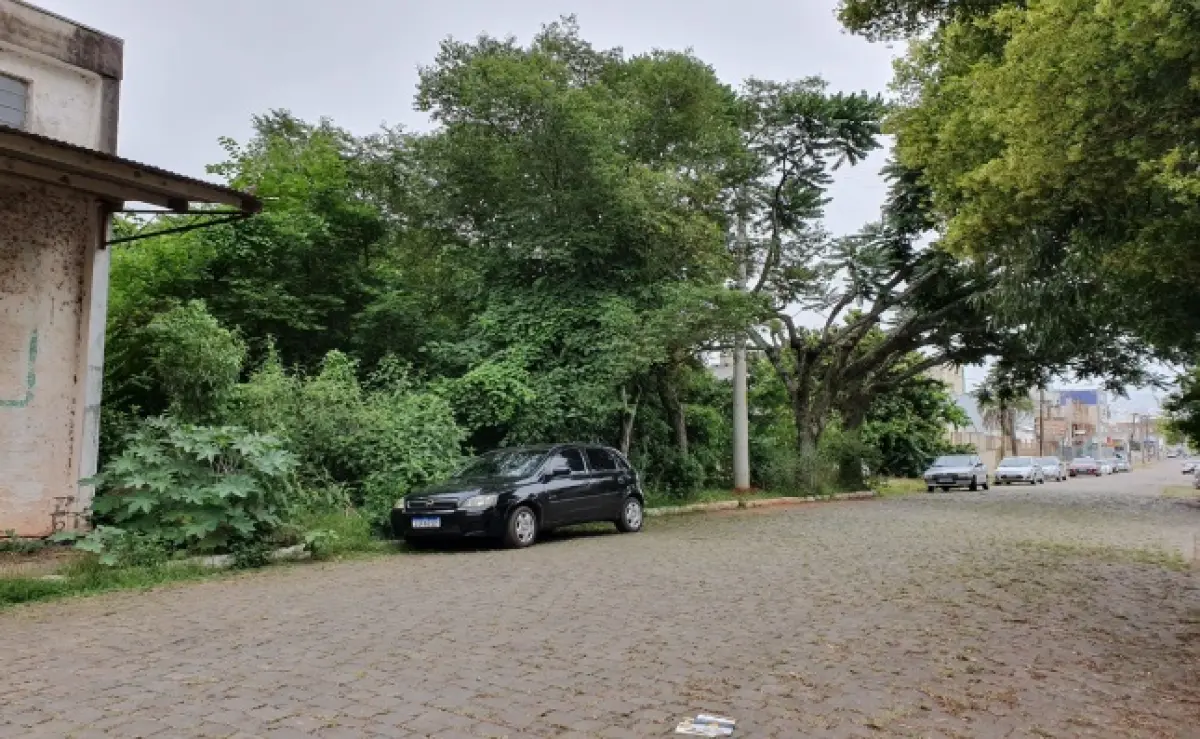 LOTE 1 - LOTE EMGLOBADO DE TODOS OS ITENS DO LEILÃO (IMOVEIS E MAQUINAS) OBS: ESSE LOTE POSSUI PREFERENCIA SOBRE OS INDIVIDUIAS