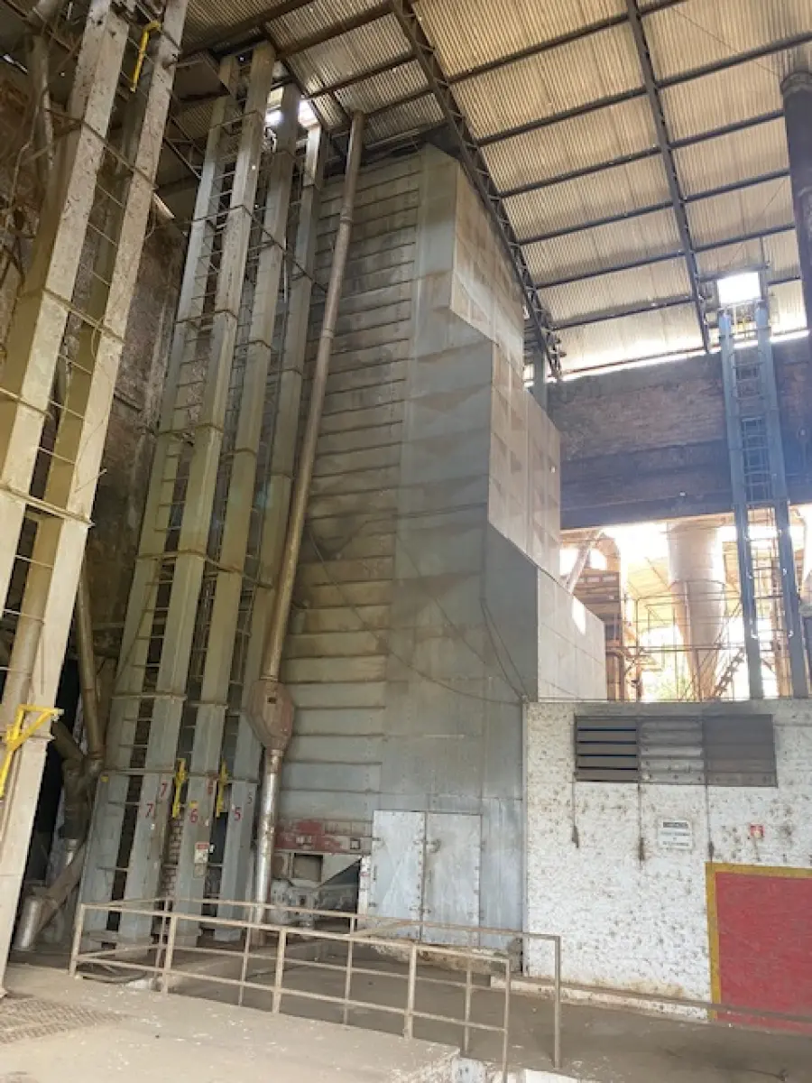 LOTE 1 - CACHOEIRA DO SUL - 5,5HA DE PLANTA INDUSTRIAL PARA GRÃOS NA BR