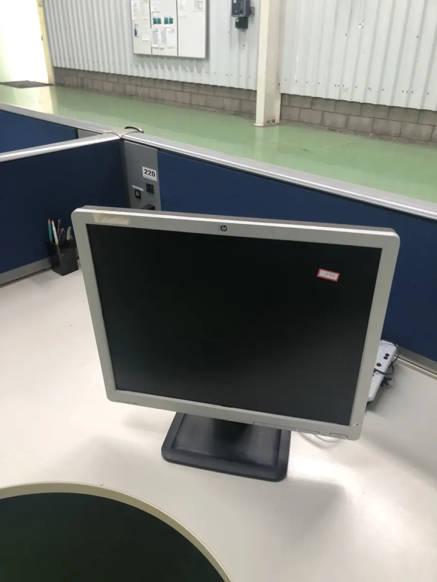 LOTE 140 - Monitor  