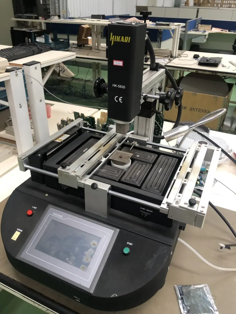 LOTE 336 - equipamento de colocação de componentes em placas 