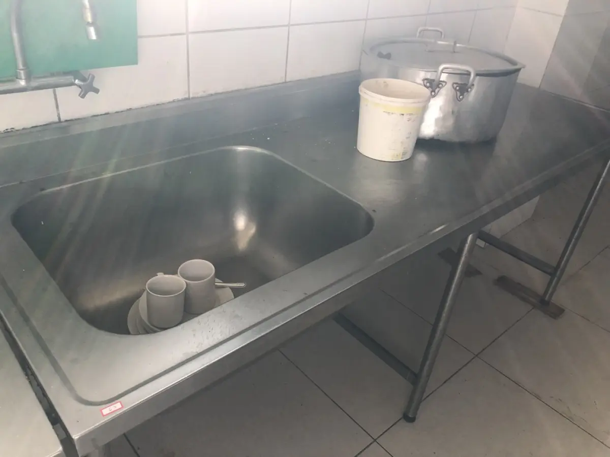 LOTE 001 - LOTE 1A STALKING HORSE. PRÉDIO E ALGUNS ITENS, ESCRITÓRIOS, REFEITÓRIO, AR CONDICIONADOS ETC