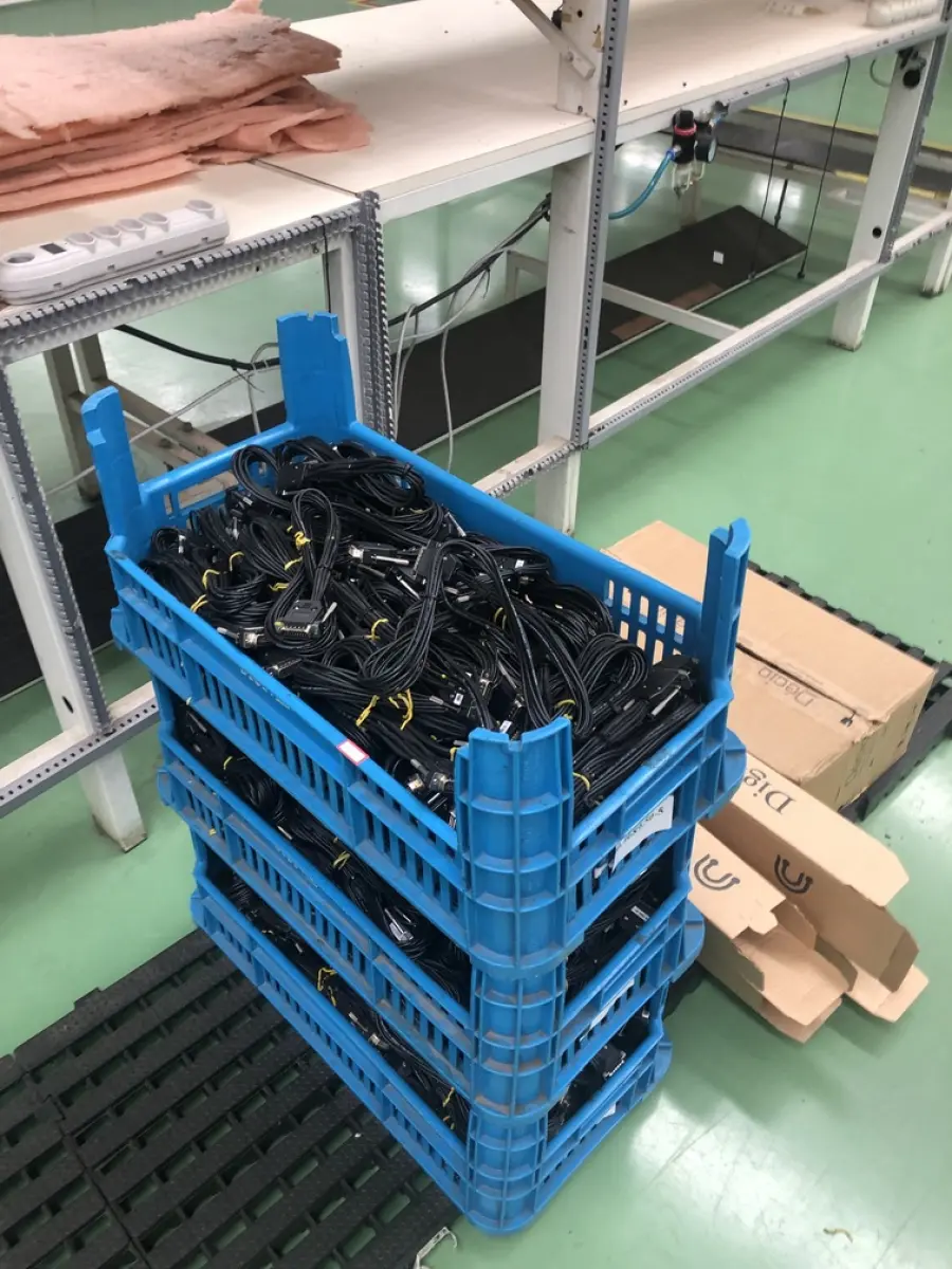 LOTE 453 - Fios e cabos 