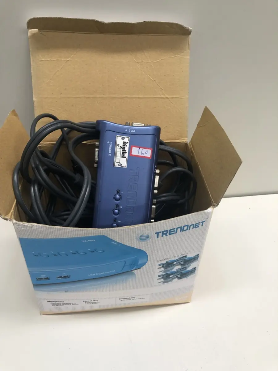 LOTE 160 - Equipamento de teste Trendnet 