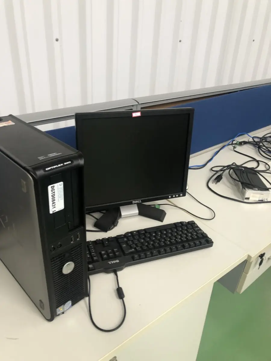 LOTE 322 - Exaustores, roteadores, equipamento de teste, cpu, monitor, teclado 