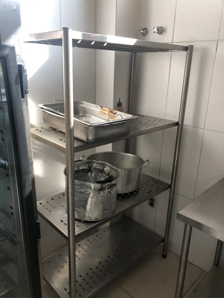 LOTE 001 - LOTE 1A STALKING HORSE. PRÉDIO E ALGUNS ITENS, ESCRITÓRIOS, REFEITÓRIO, AR CONDICIONADOS ETC