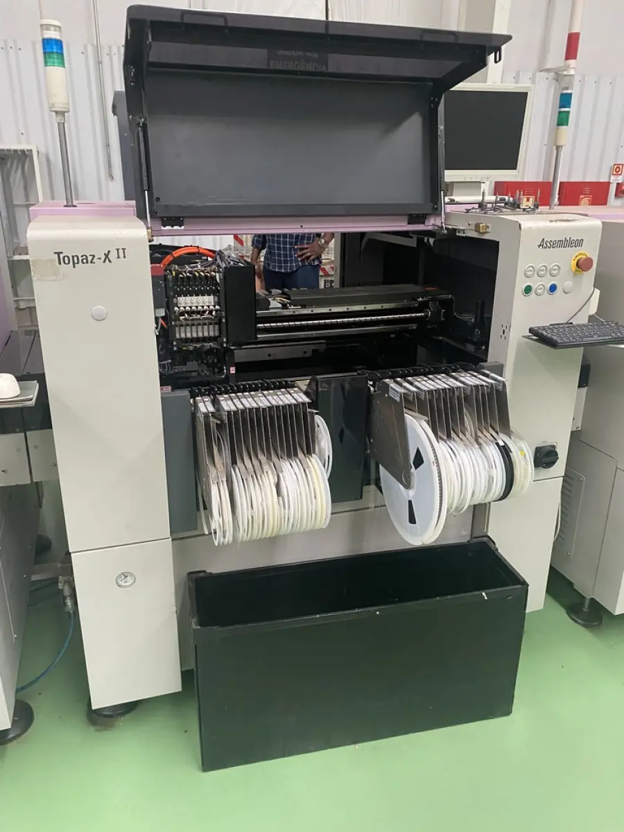 LOTE 575 - maquina Pick place Topaz X II Assembleon tipo PA131401 ano 2006