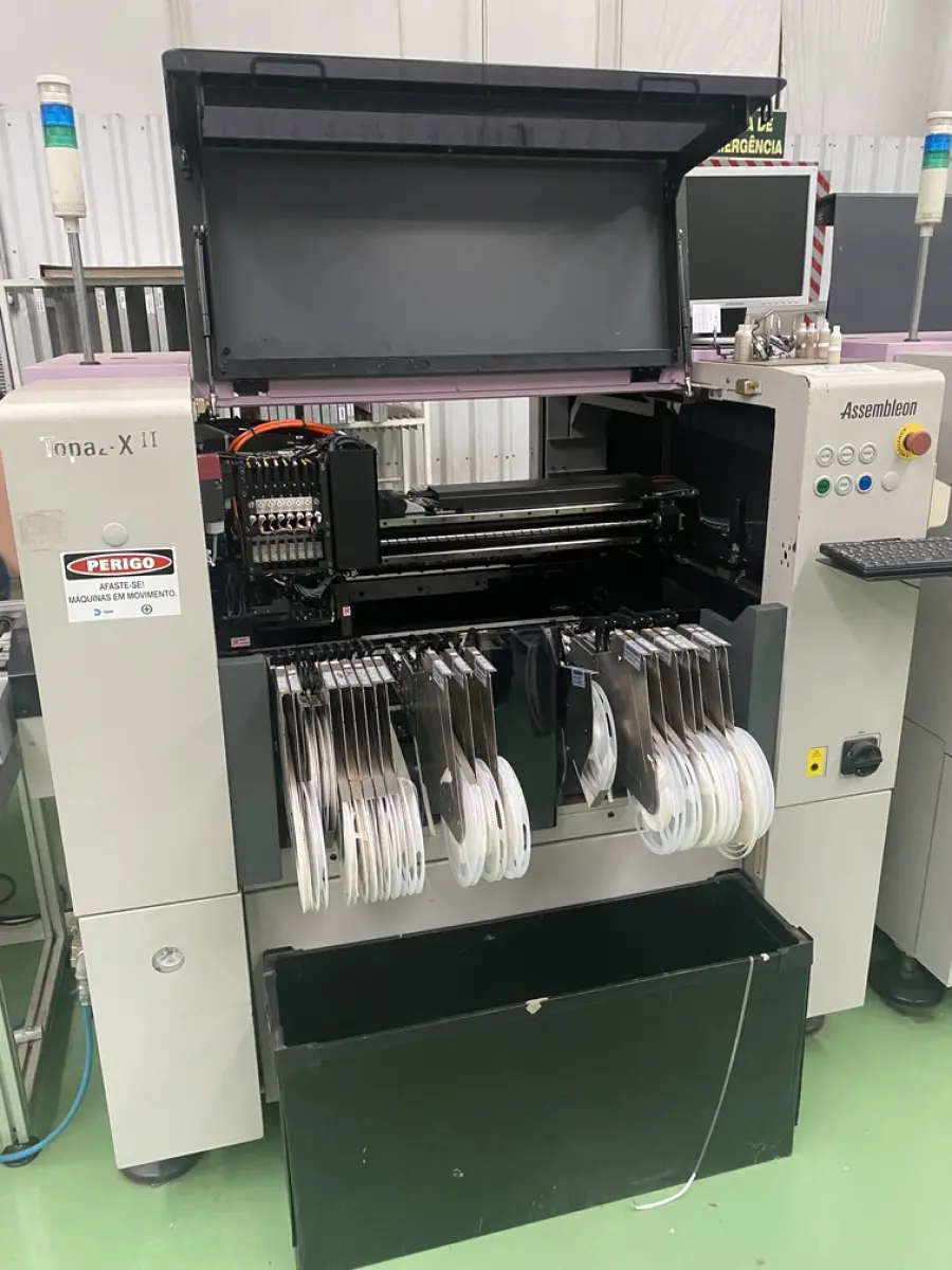 LOTE 574 - maquina Pick place Topaz X II Assembleon tipo PA131401 ano 2004