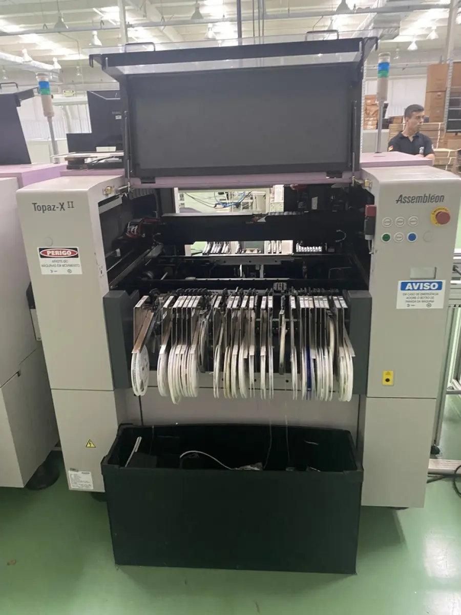 LOTE 575 - maquina Pick place Topaz X II Assembleon tipo PA131401 ano 2006