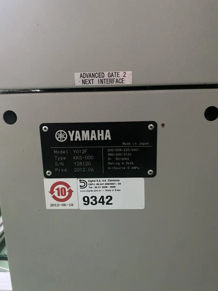 LOTE 577 - maquina Pick Place Yamaha YG12F 2012